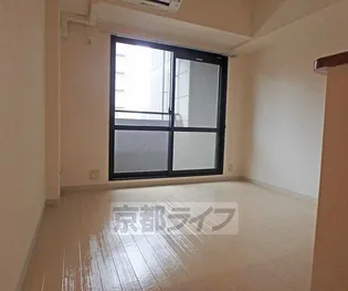 サンシティ四条西洞院【9階】の居間