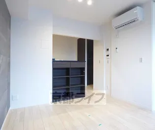 シャーメゾン紫竹【201号室】の居間