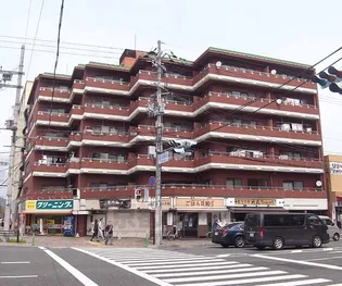 丸萬ビルの画像