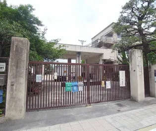 京都府京都市山科区御陵荒巻町【一戸建】の外観