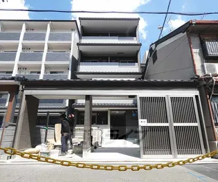 京都府京都市上京区菱屋町【マンション】の外観