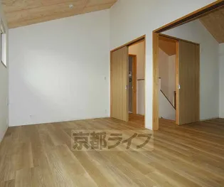 GOMON MOMOYAMA【S-102号室】の居間