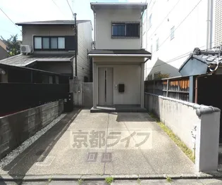 京都府京都市上京区元誓願寺通六軒町西入大文字町【一戸建】の外観