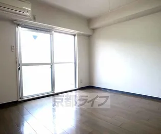 プチ シェトワ【4階】の居間