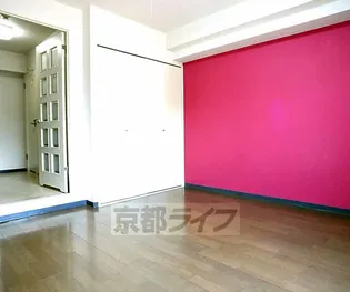 プチ シェトワ【4階】の居間