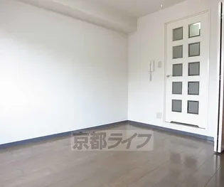 プチ シェトワ【4階】の居間