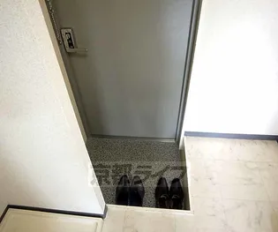 プチ シェトワ【4階】の玄関