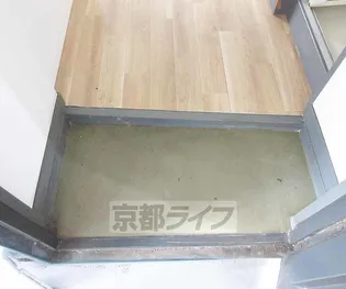 ハイツクローバー【303号室】の玄関