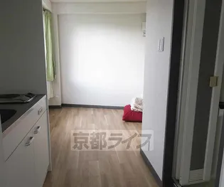 ハイツクローバー【303号室】の居間