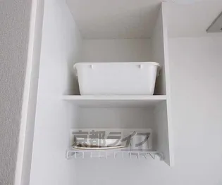 ハイツクローバー【303号室】のキッチン