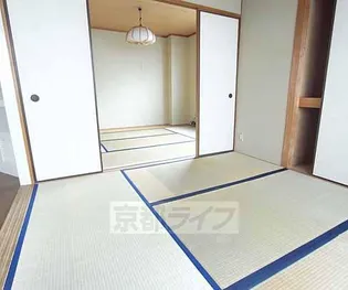 エントピア車折【202号室】の居間