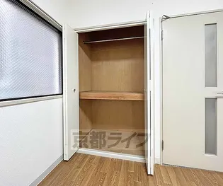 シャンポール御所南【505号室】の内装