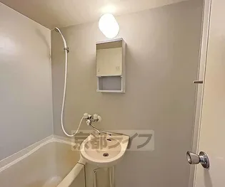 シャンポール御所南【505号室】の内装