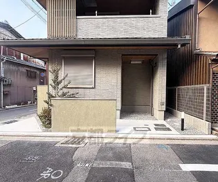 シャーメゾン華【3階】の外観