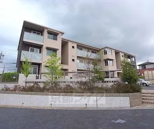 ホワイトヒルズ【203号室】の外観