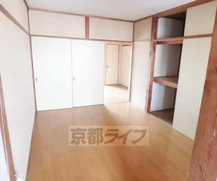 エイトハイム【203号室】の居間