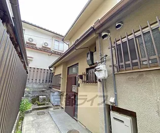 京都府京都市左京区松ケ崎柳井田町【テラスハウス】の外観