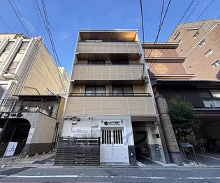 エスカル2六角【C31号室】の外観