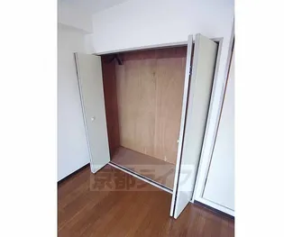 ウエストグランアベニュー六角【405号室】の内装