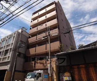 エステムコート御所南【4階】の外観