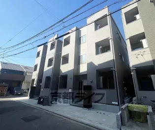 EMBELLIR COCO【2階】の外観