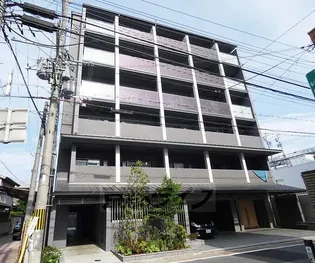 ドミールコート伏見桃山【2階】の外観