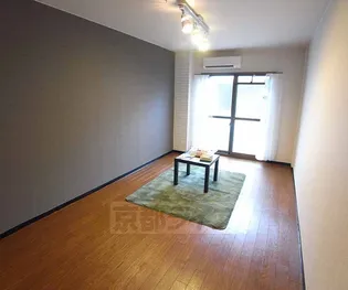 フラッツ太秦【302号室】の居間