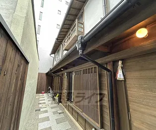 京都府京都市下京区小田原町【テラスハウス】の外観