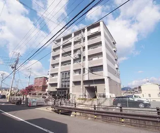 シャトル朱雀【5階】の外観