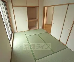 パインフィールド洛西【2階】の居間