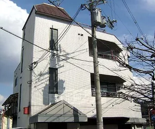 チート安井【3階】の外観