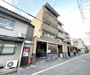 アドミ西院【1階】の外観