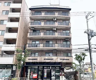 イヌイビルの画像