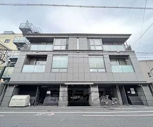 ヴェルビュ二条城東【2階】の外観