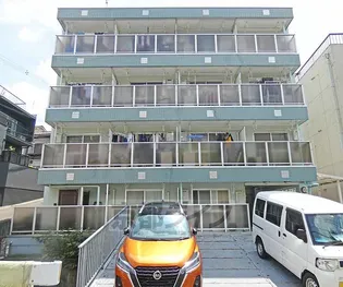 サンリーベ衣笠【1階】の外観