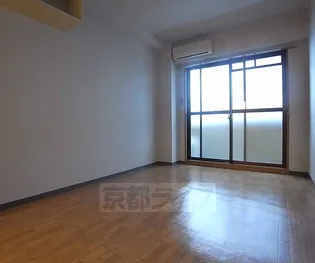 センターヴィレッジ御池【1階】の外観