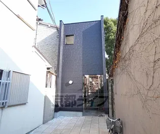 ファーストコート丹波橋【203号室】の外観