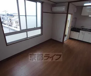 瓜生ハイツ【311号室】の居間