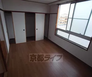 瓜生ハイツ【311号室】の居間