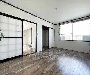 ハイツ21Ⅲ【102号室】の居間