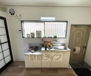 ハイツ21Ⅲ【102号室】のキッチン