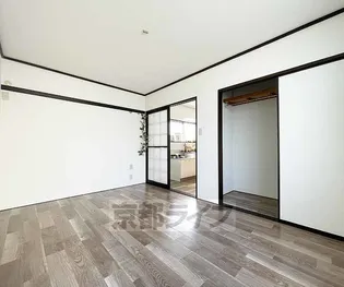 ハイツ21Ⅲ【102号室】の居間