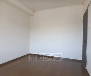 セジュール鹿ノ下【203号室】の居間