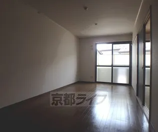 セジュール鹿ノ下【203号室】の居間