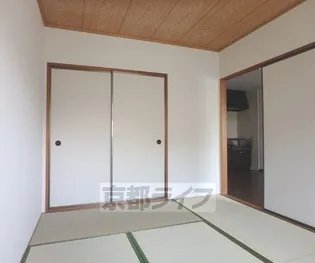 セジュール鹿ノ下【203号室】の居間