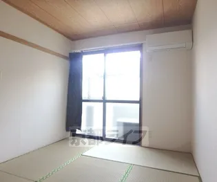 セジュール鹿ノ下【203号室】の居間