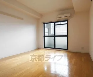 CASA YAMABUNⅡ【1001号室】の居間