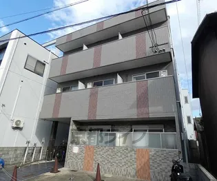 グラシアス【3階】の外観