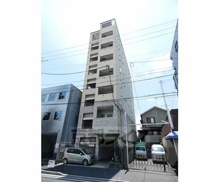京都府京都市南区東九条西山町【マンション】の外観