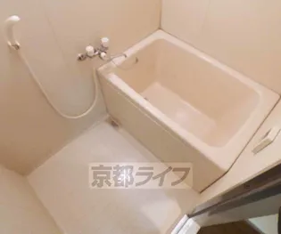 コアロード鷹ヶ峯【105号室】の風呂